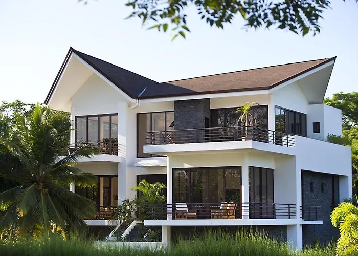 Cala Honda - Private & Club, 5br W/pool, Guanacaste
